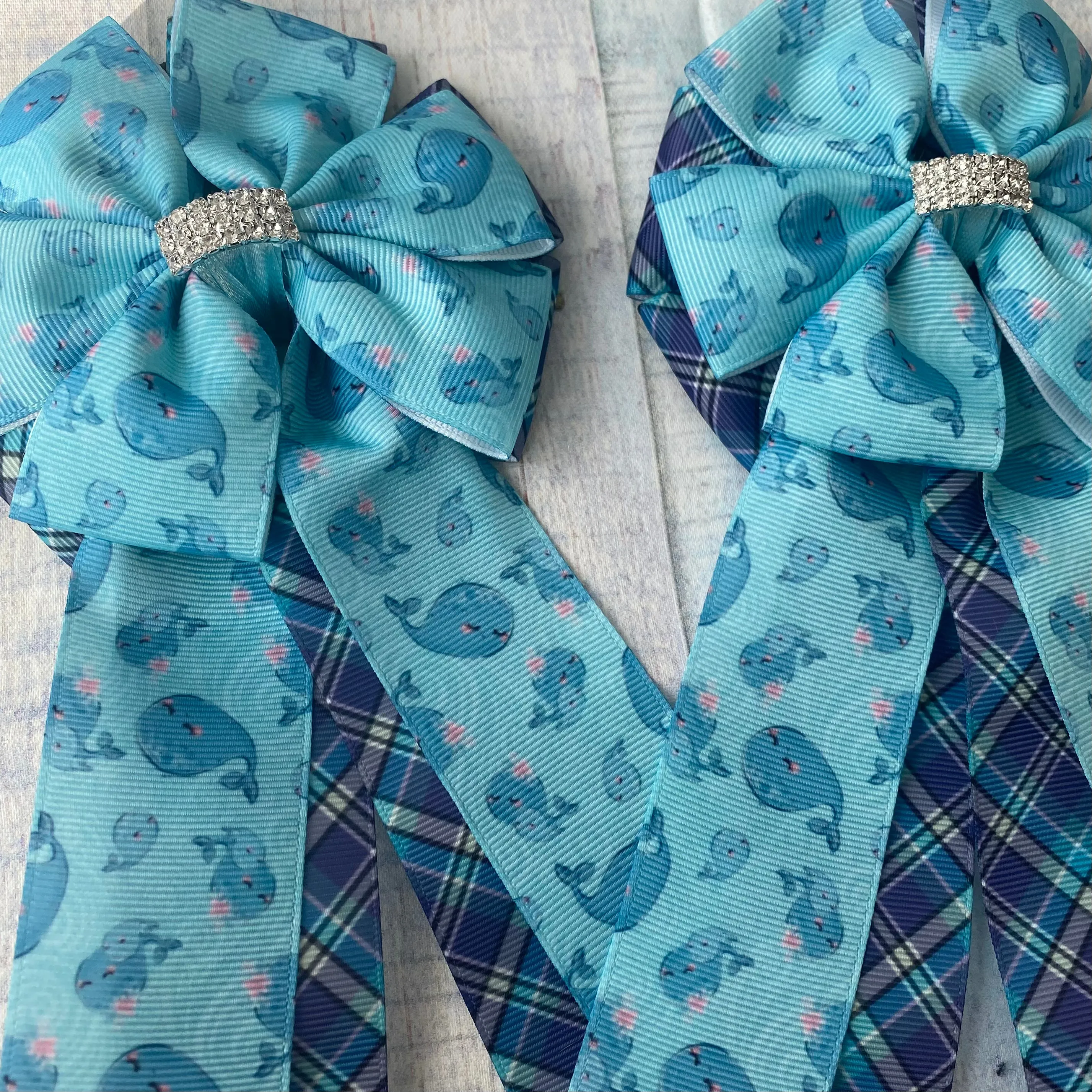 ❤️ Show Bows: Baby Whales 🐳 NEW  🐳