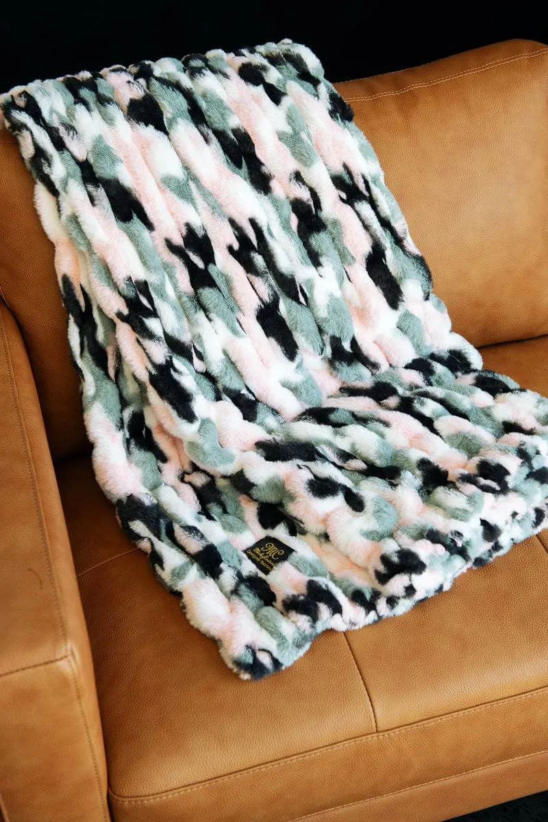 Hugs Camo Pink Blanket