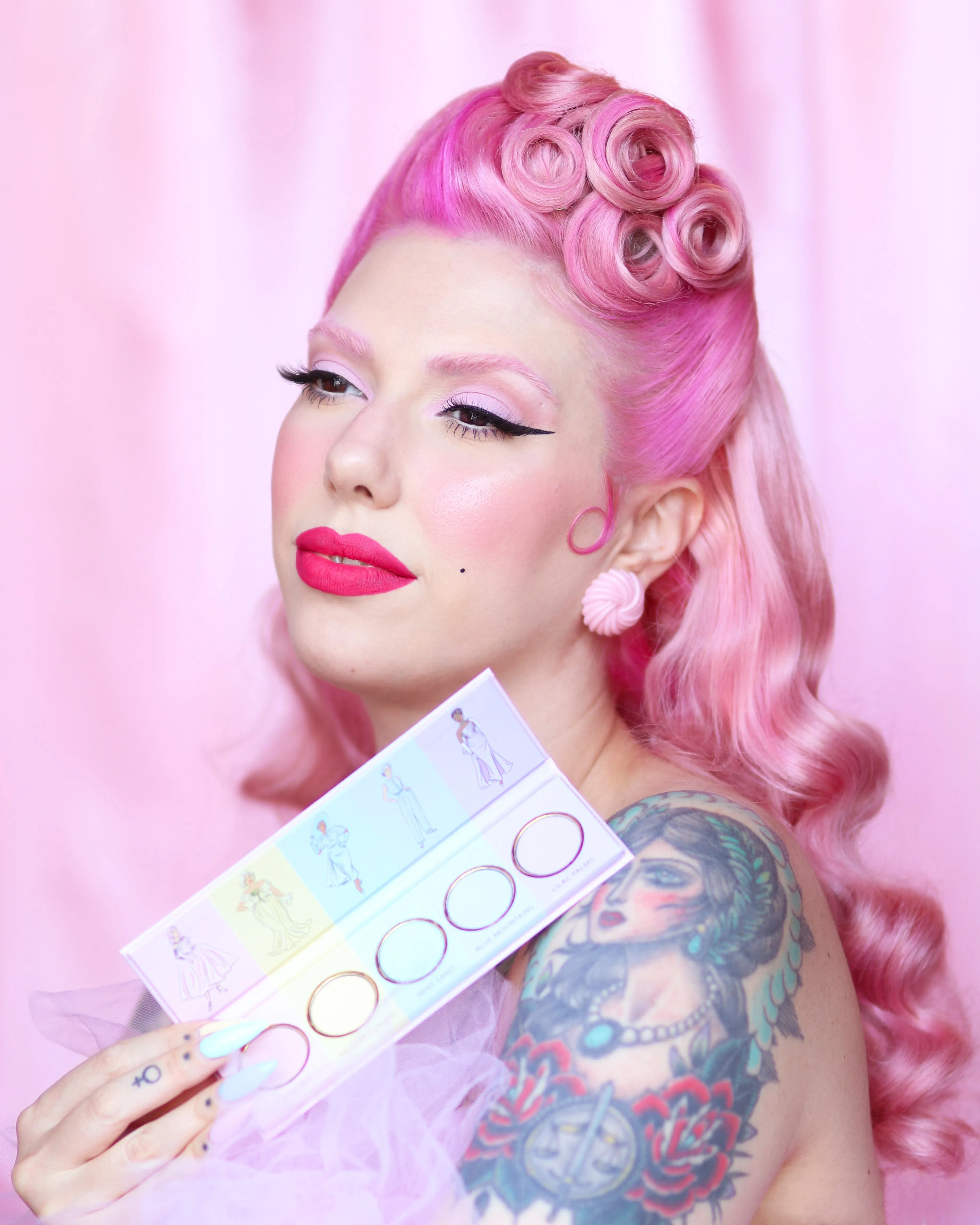 'Mid-Century Pastel Dream' - Eyeshadow Palette