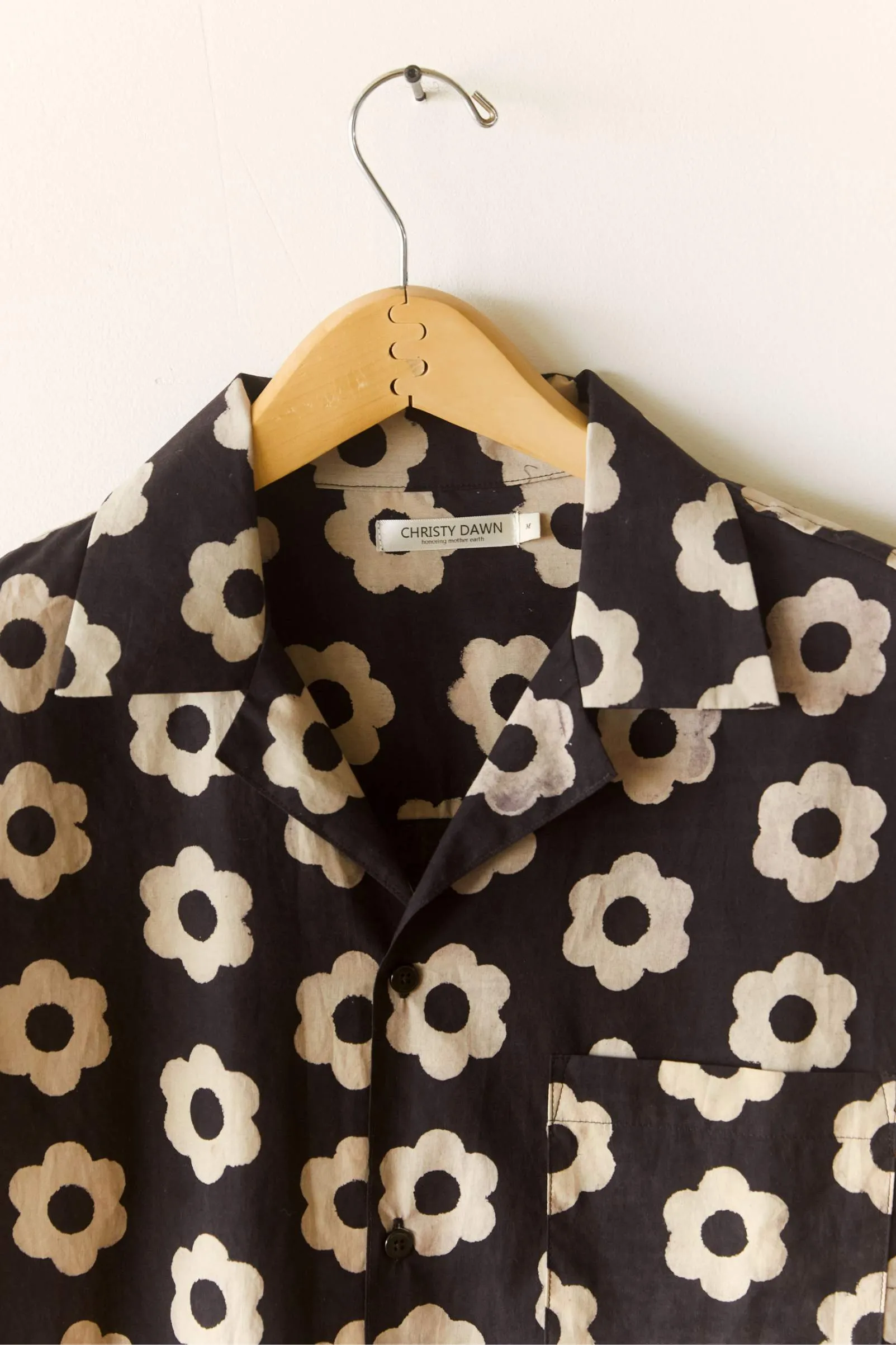 The Pedro Short Sleeve Shirt | Noir Daisy